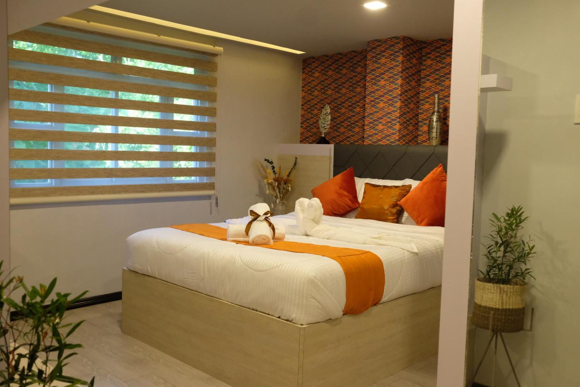 Vieda Hotel Caticlan Exterior photo