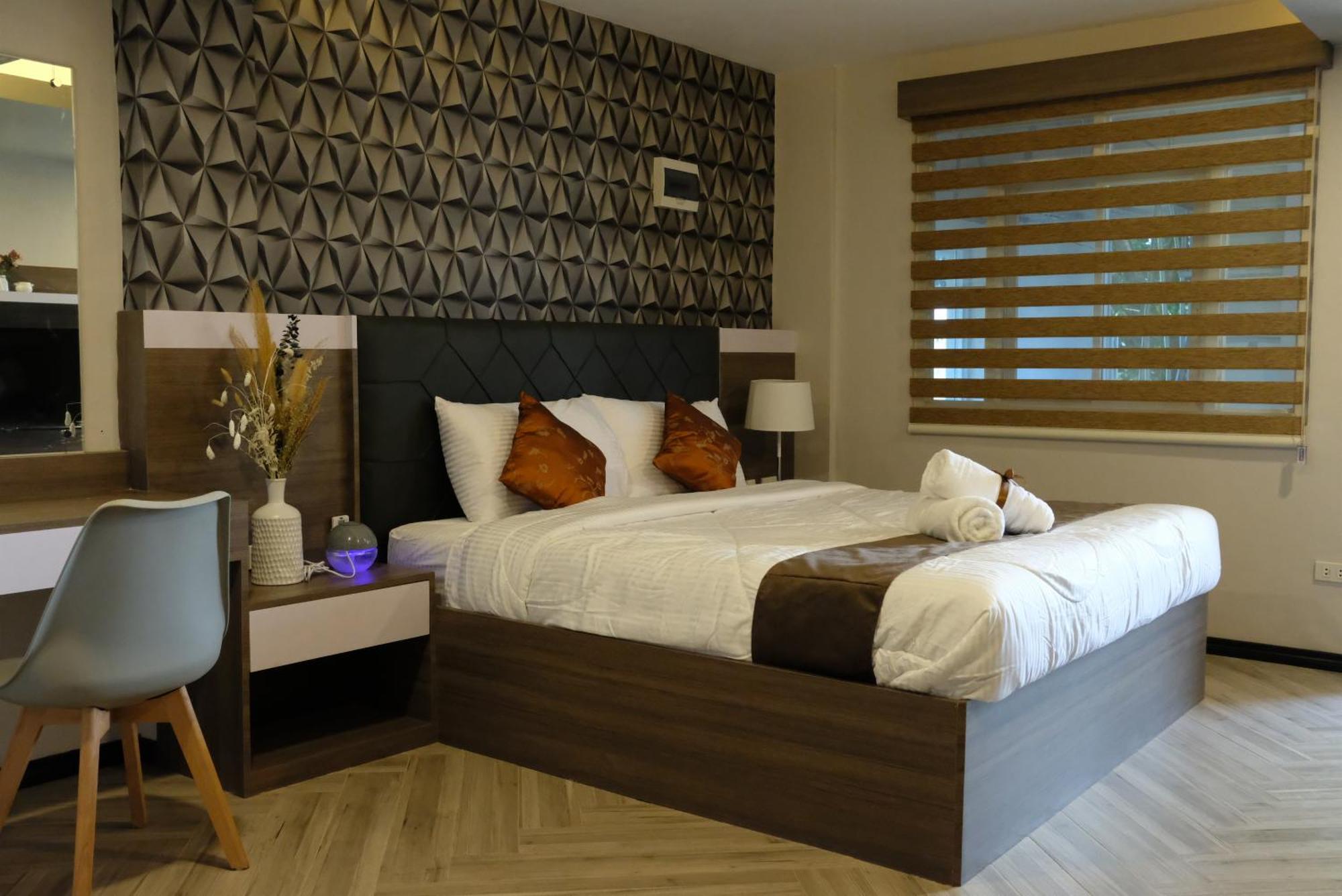Vieda Hotel Caticlan Exterior photo